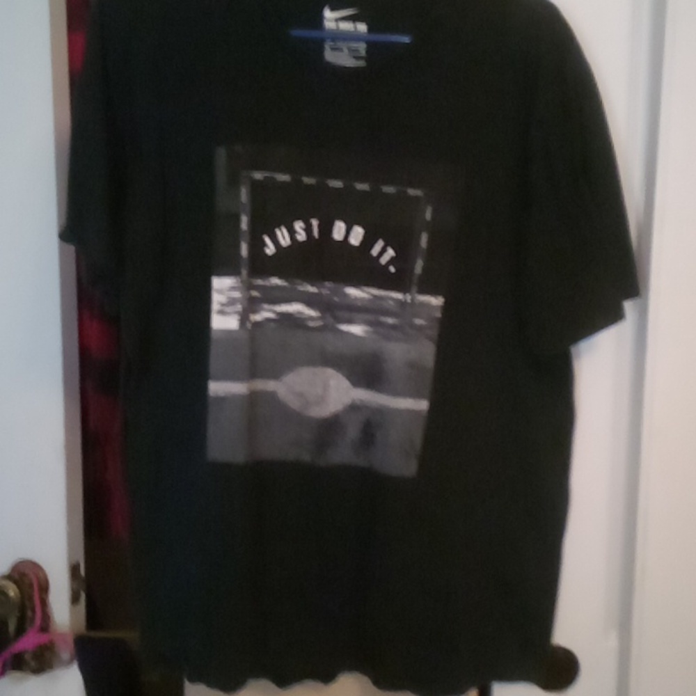 Men's XL Nike shirt